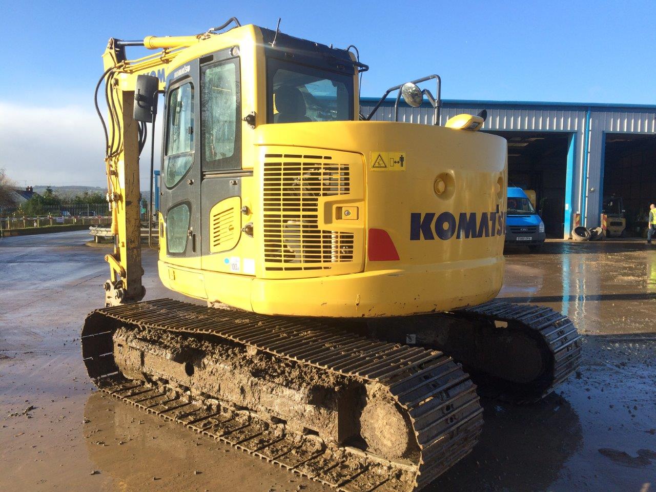 Komatsu 138 zero tail swing 13 ton excavator for sale