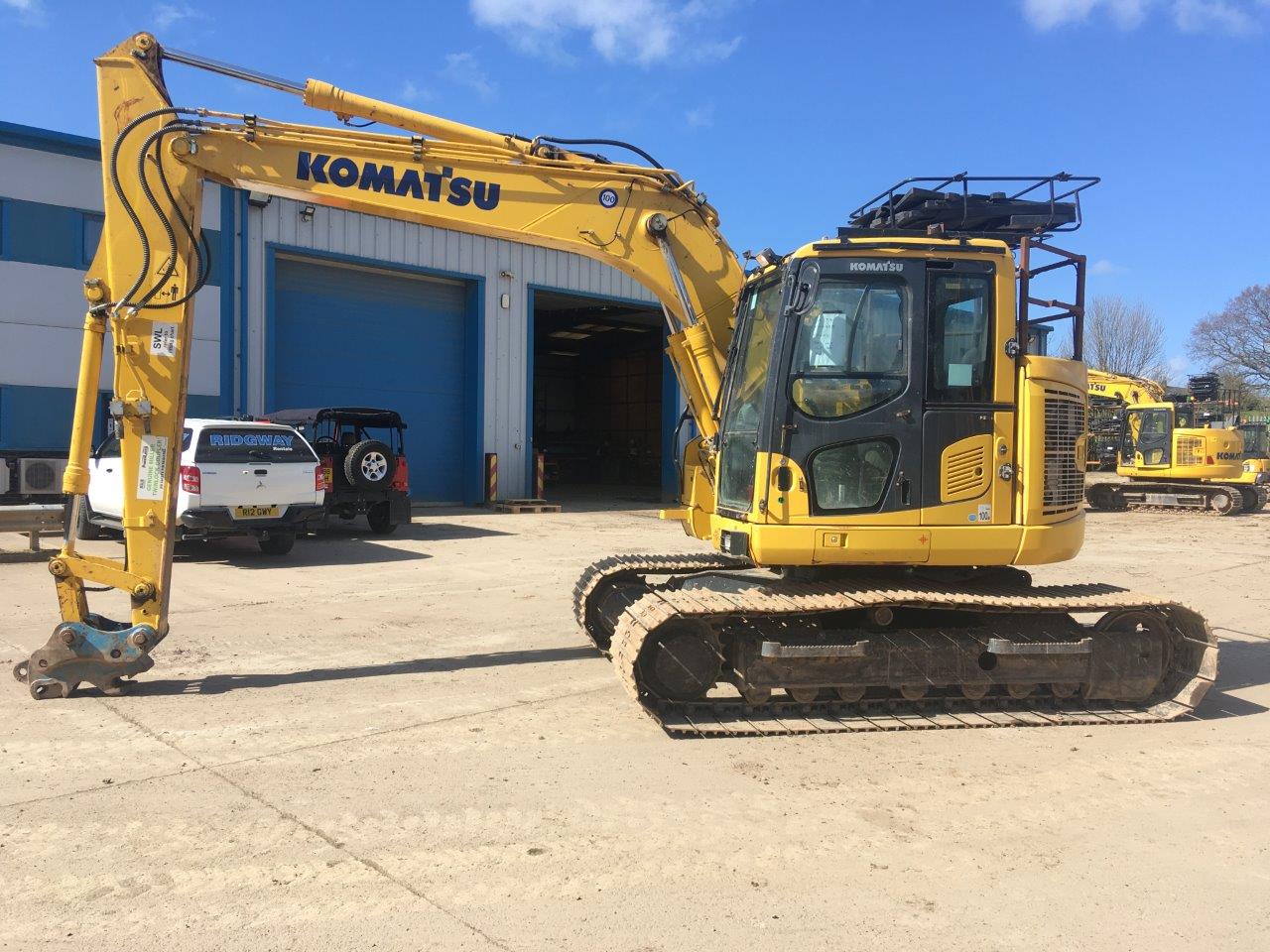 Komatsu PC138US-10 13 ton Zero Tail Swing Excavator for Sale.