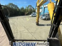 cab of 35 ton excavator