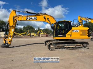 left hand side of 20 ton JCB excavator