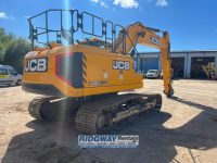 right hand side of 20 ton JCB excavator