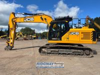 JCB JS220 L SV left hand side, featured image