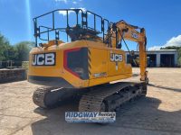 JCB JS220 L SV rear